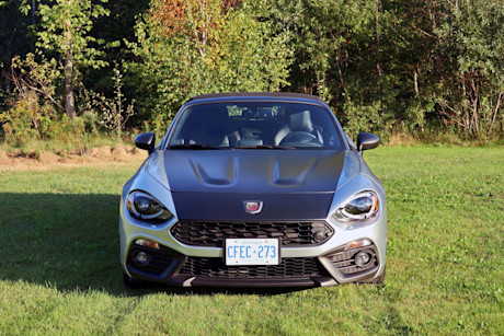 Editorial 2018 fiat 124 spider abarth 01 jm