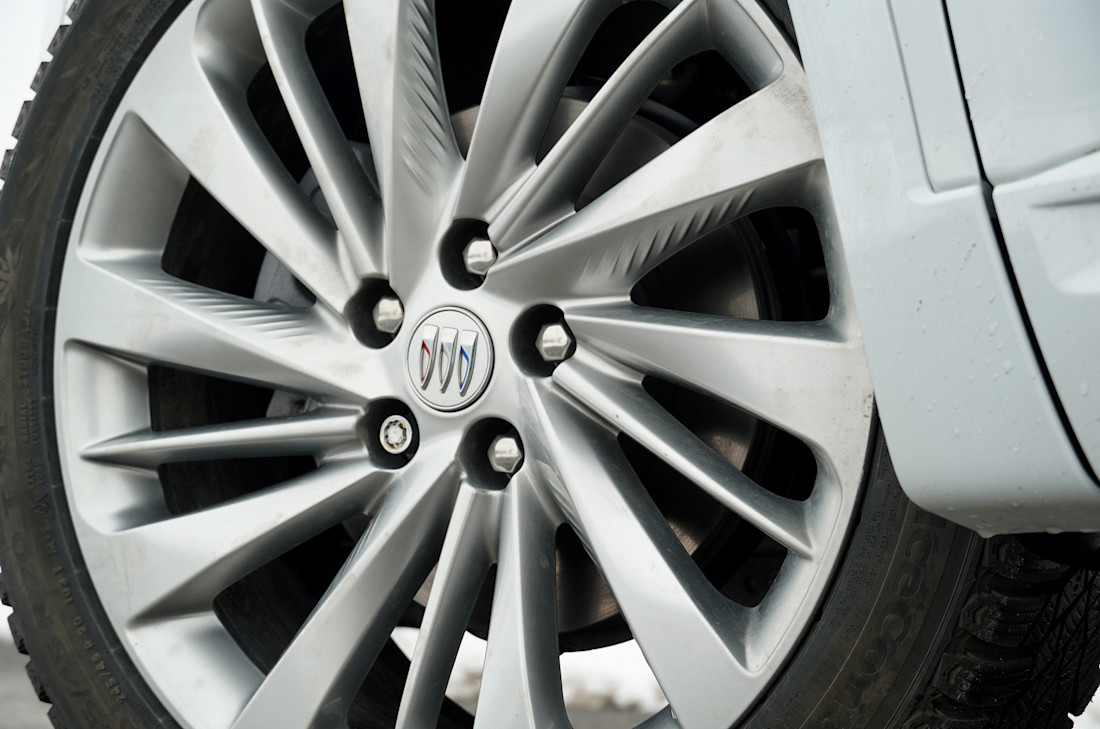 2026 Buick Envision Avenir - TD - VA - 260319 - 8.jpg