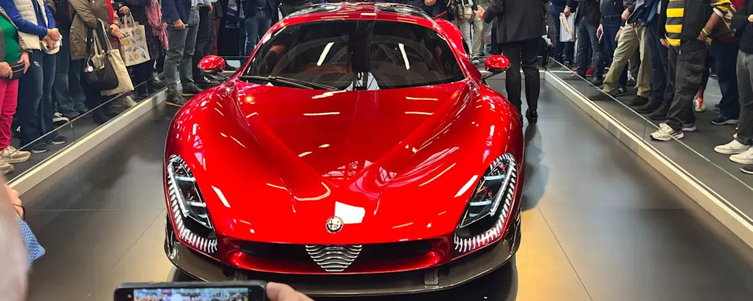 AutoScout24 ad Auto e Moto d-Epoca - Bologna 2023 - Alfa Romeo 33 Stradale AutoScout24 ad Auto e Moto d-Epoca - Bologna 2023 - Alfa Romeo 33 Stradale