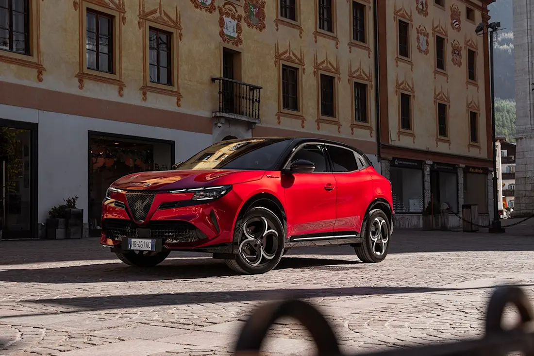 BEBE20251106 Alfa Romeo 03