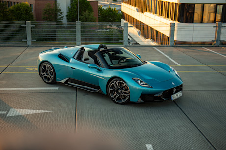 maserati-mcpura-cielo-topshot