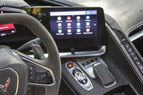 Editorial 2021 chevrolet corvette stingray 3lt convertible 34 dw