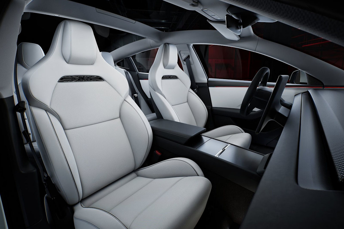 Tesla-Model-3-Performance-2025 (1).jpg
