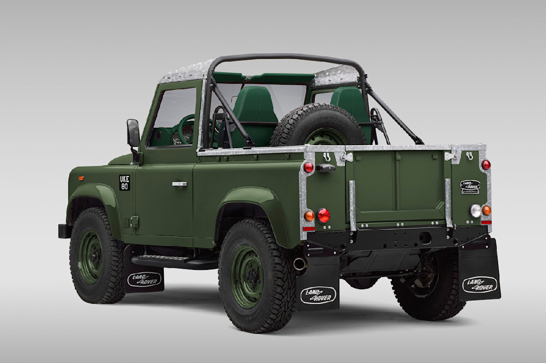Land-Rover-defender-V8-Churchill-Edition-2025 (3).jpg