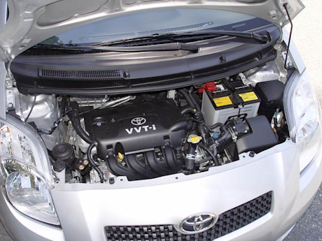 Editorial 2008 toyota yaris ce 2dr gw 01
