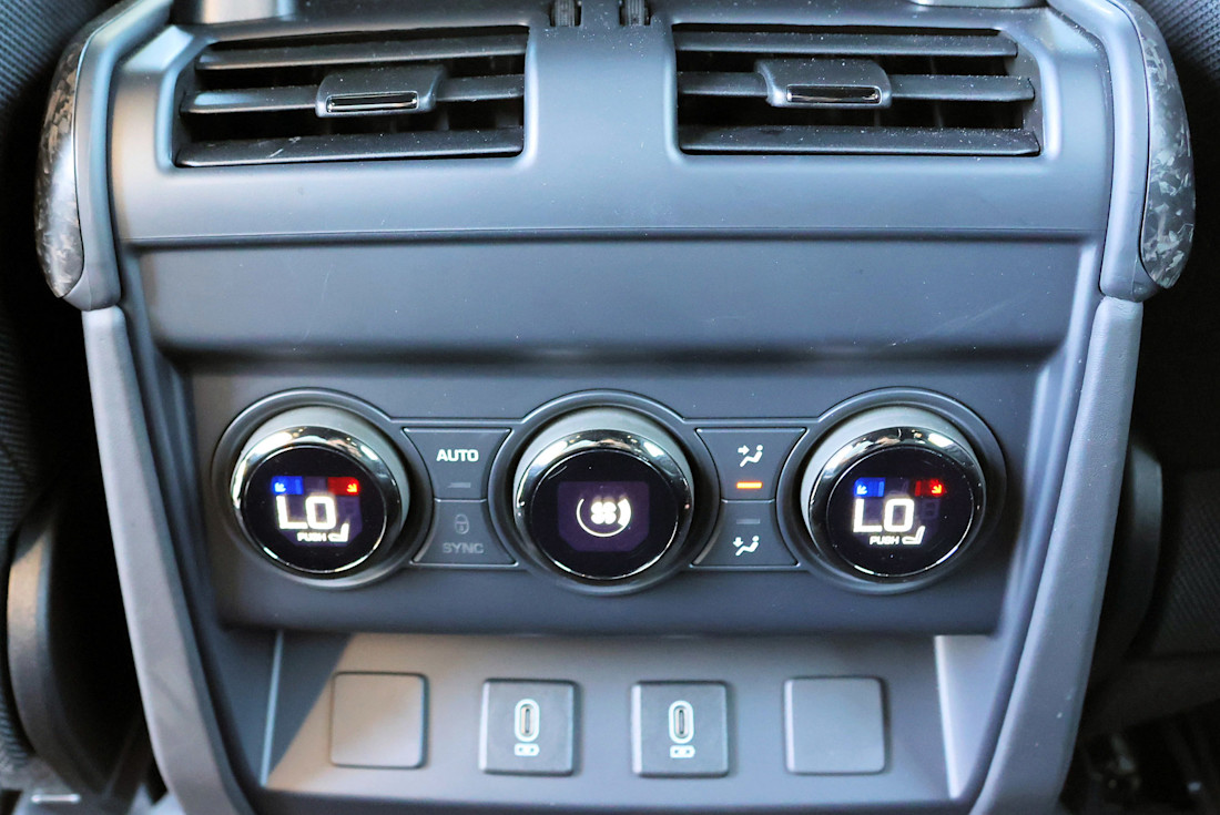 2026 Land Rover Defender Octa Review - Interior - Rear Console.jpg
