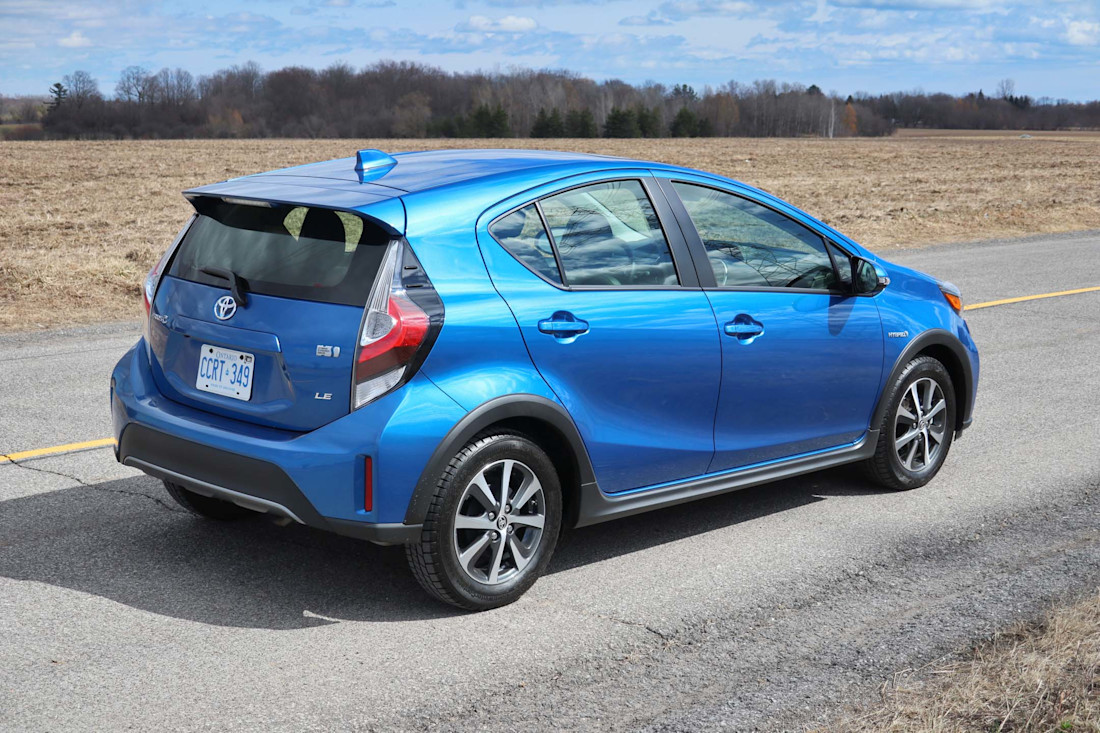 Editorial 2019 toyota prius c technology 10 jm