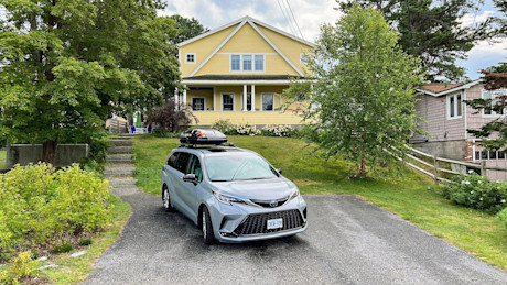 Editorial 2023 toyota sienna xse awd td 230908 13 msp