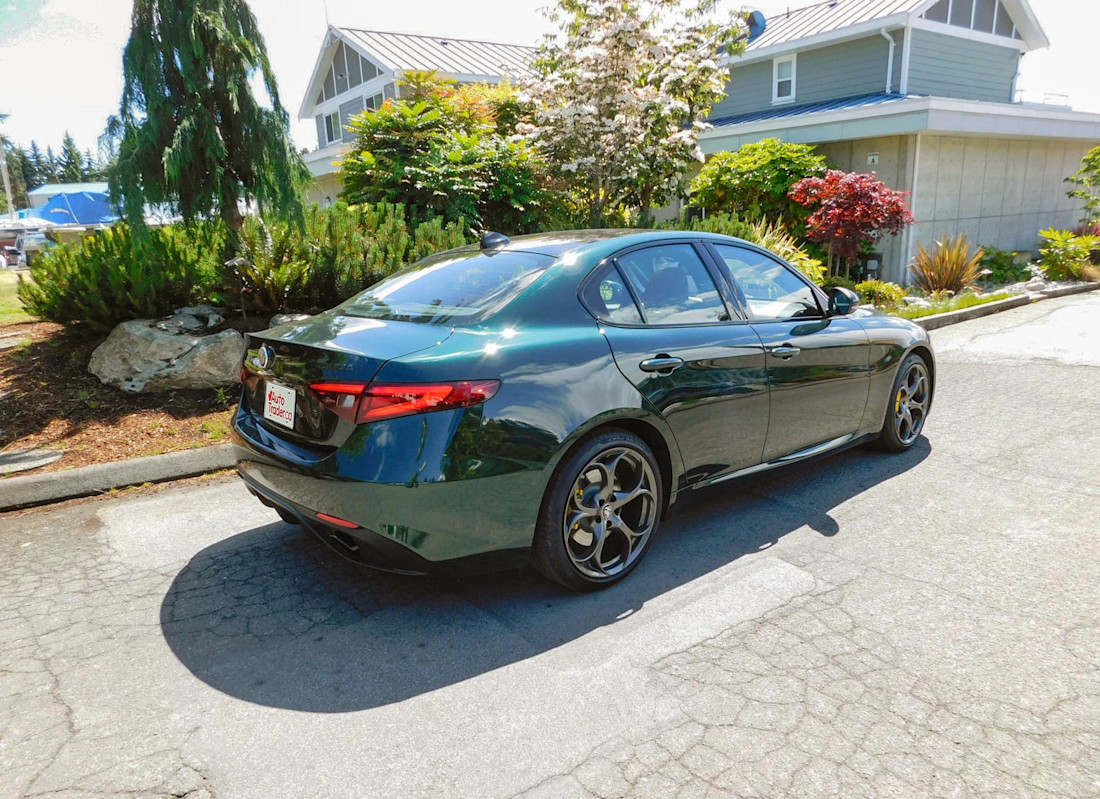 Editorial 2021 alfa romeo giulia ti sport awd 07 sh