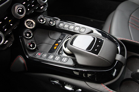 Editorial 2020 aston martin vantage 33 dw
