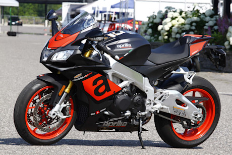 Editorial 2017 aprilia rsv4 rr 01 db