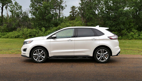 Editorial 2017 ford edge sport 03 ts