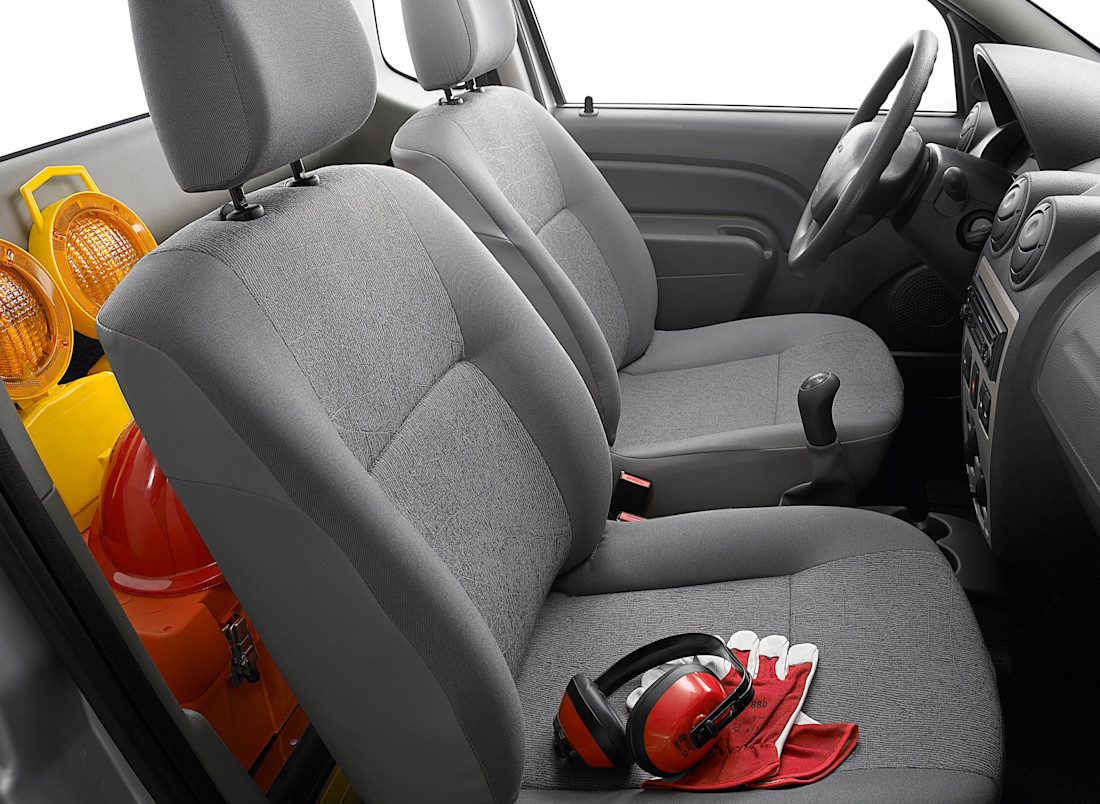 dacia-logan-pick-up-seats