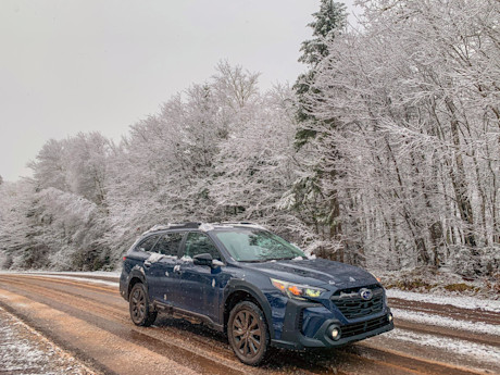 Editorial 2023 subaru outback onyx 08 mg