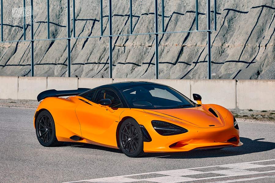 McLaren-750S-2024-autoscout24 (7).jpg
