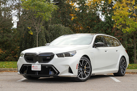 2025 BMW M5 Touring Review Image