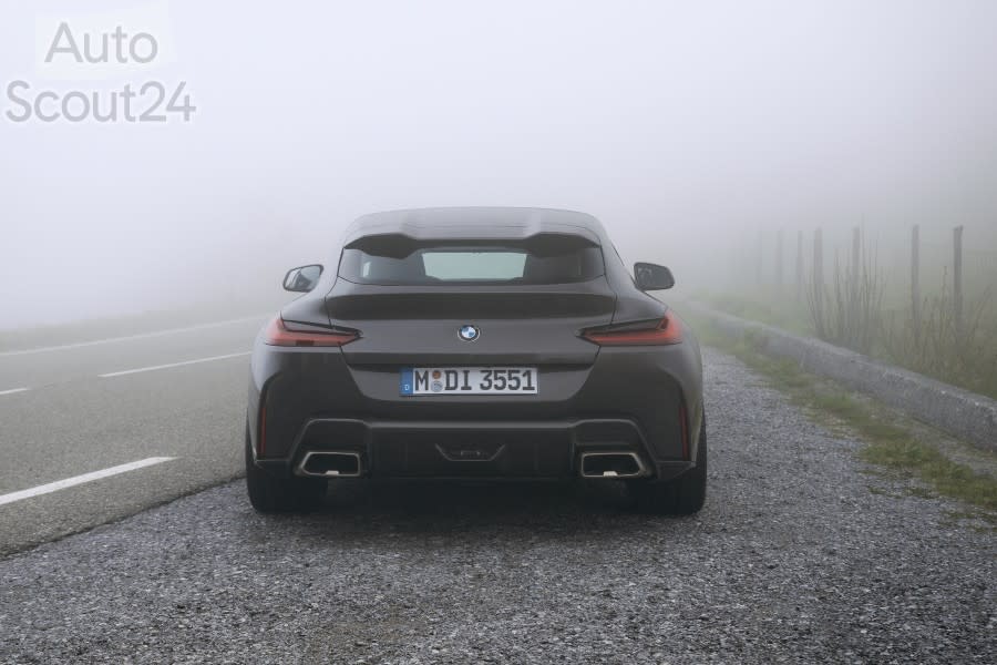 P90505534_highRes_bmw-concept-touring-(1).jpg