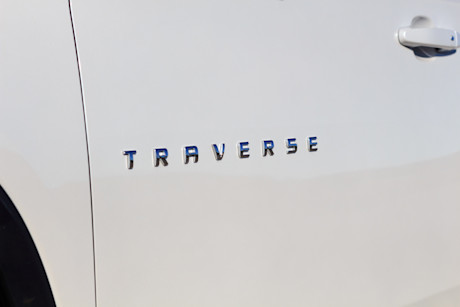 Editorial 2018 chevrolet traverse ew 19