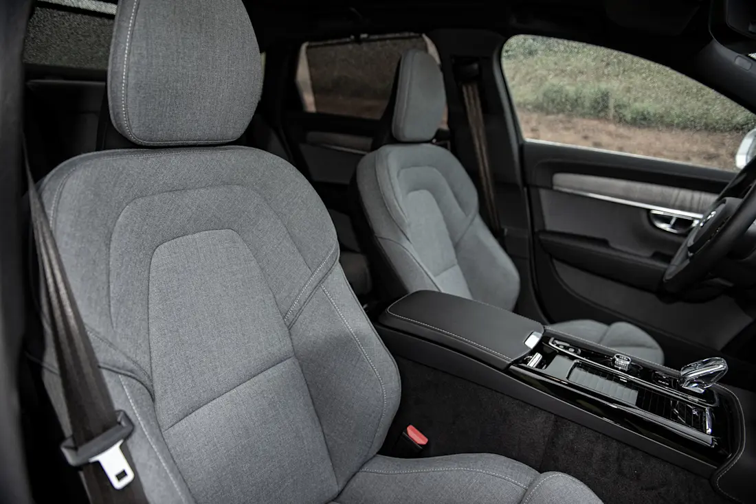 FrontVolvo-S90-2023-Seats FrontVolvo-S90-2023-Seats