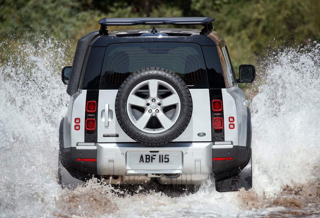 Land_Rover-Defender_110-2020-1024-63.jpg
