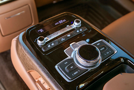 Editorial 2021 genesis g90 50 prestige awd 19 jw