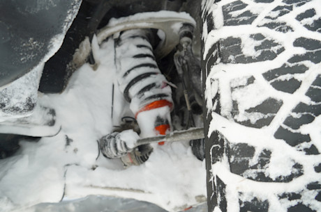 Le Ford Ranger Raptor soumis à une tempête hivernale Body Image