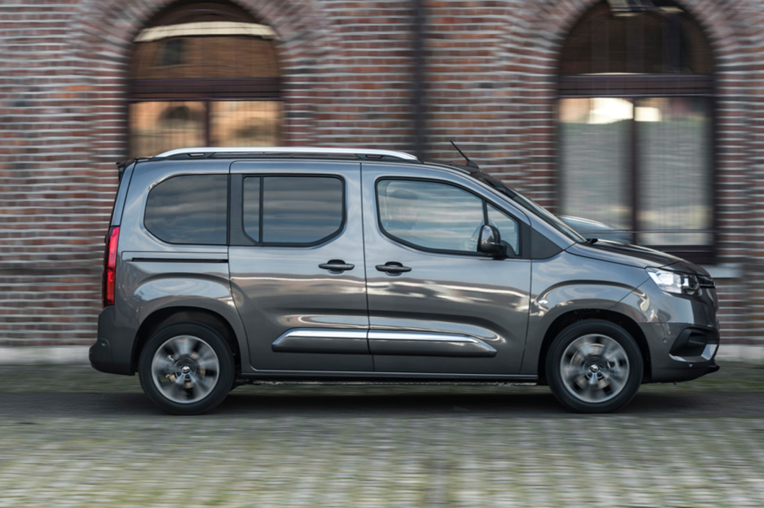 Toyota PROACE CITY VERSO (10).jpg