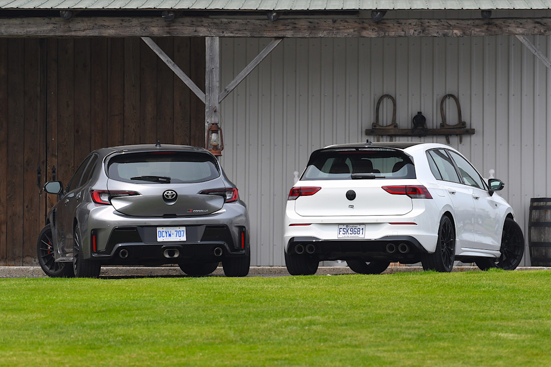 Toyota GR Corolla vs Volkswagen Golf R : match comparatif Body Image