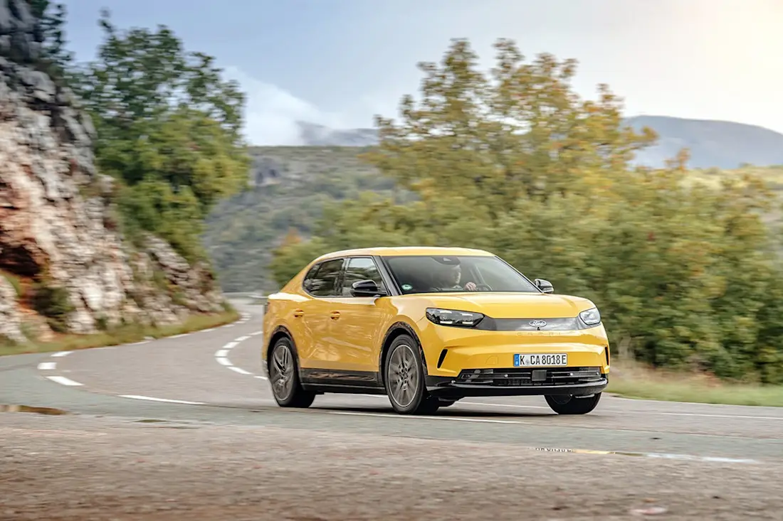 Capri Vivid Yellow Capri Vivid Yellow