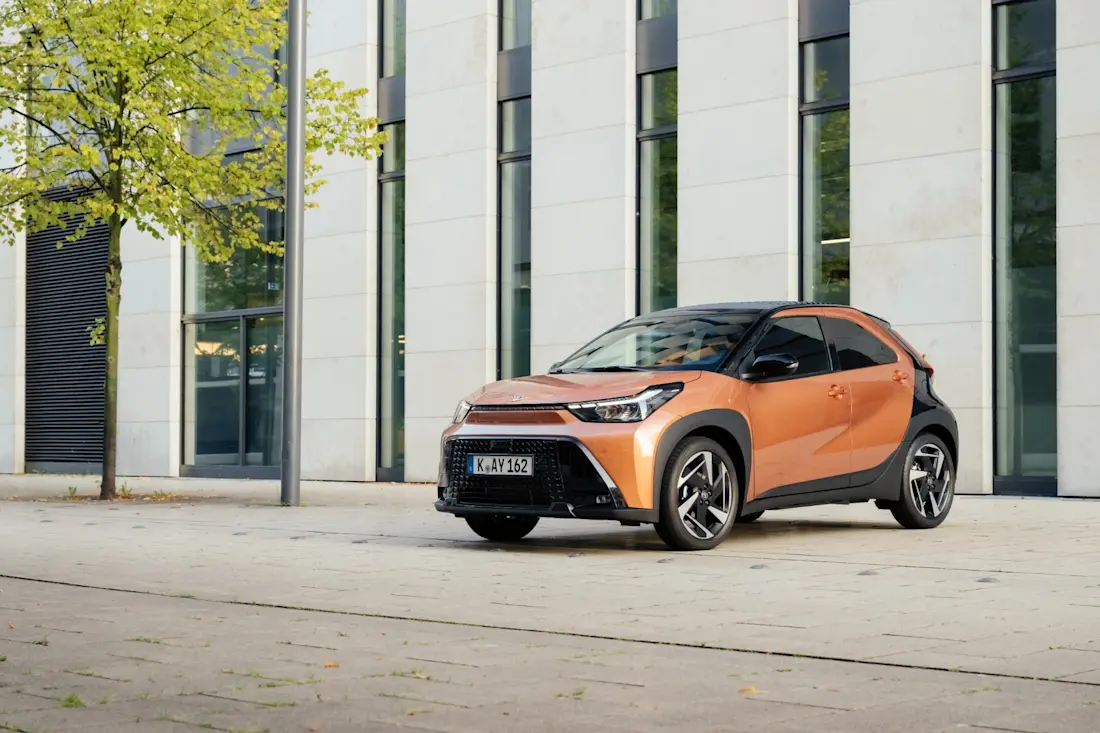 toyota aygo x hybrid20