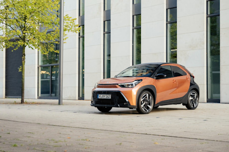 toyota aygo x hybrid20