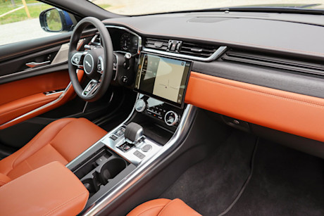 Editorial 2021 jaguar xf p300 r dynamic 28 jm