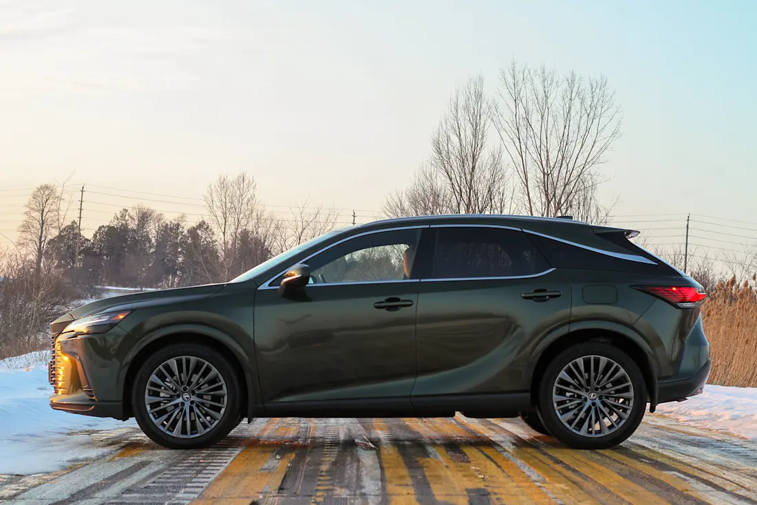 2026 Lexus RX 450h+ PHEV Review - AutoTrader.ca