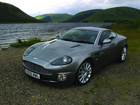 Aston Martin V12 Vanquish