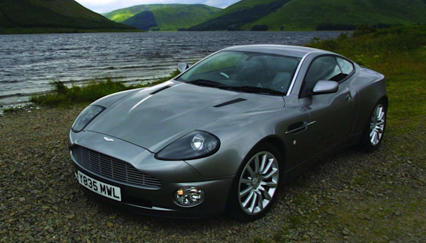 Aston Martin V12 Vanquish