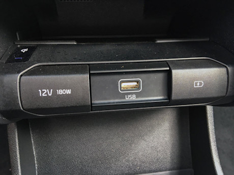 Editorial 2020 kia niro ev sx touring 35 db fr