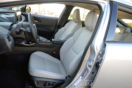 Editorial 2023 toyota prius xle awd 20 va fr