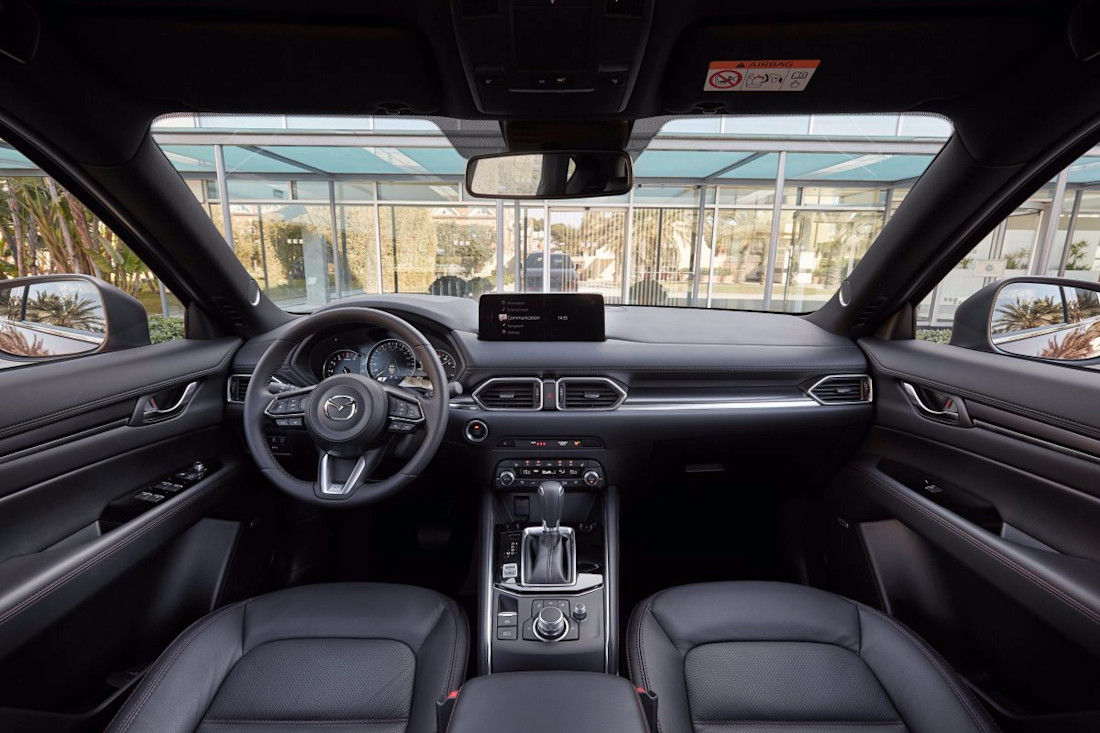 2023_mazda_cx-5_homura_spain_int_-4_lowres