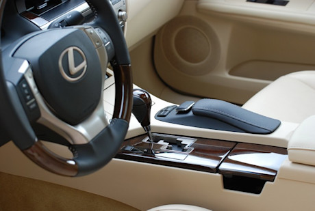 Editorial 2013 lexus es 300h gy 0013 2486