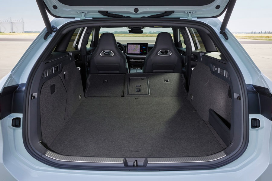 Volkswagen-Passat_Variant-2024-1600-22.jpg