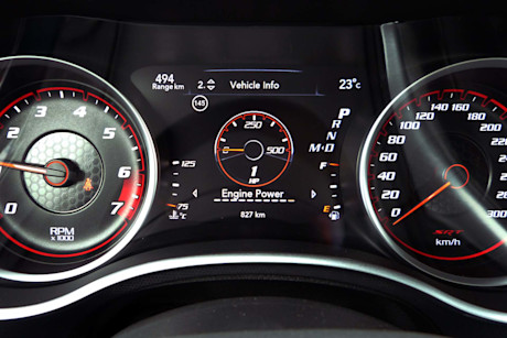 Editorial 2016 dodge charger srt 392 hemi jb 31
