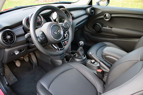 Essai routier : Mini Cooper 3 portes 2019 Body Image