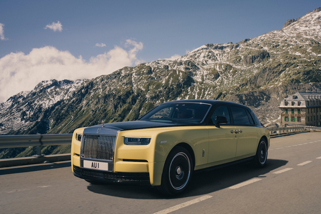 Rolls-Royce-Phantom-Goldfinger-2024 (13).jpg