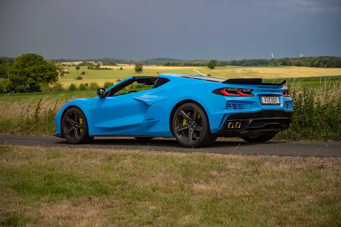 corvette-c8-eray-heck corvette-c8-eray-heck