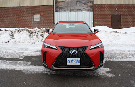 Lexus UX 250h AWD 2020 : essai hivernal Image