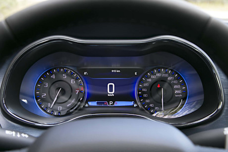 Editorial 2016 chrysler 200s awd jw 14
