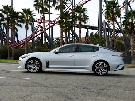 Editorial 2018 kia stinger jb 7