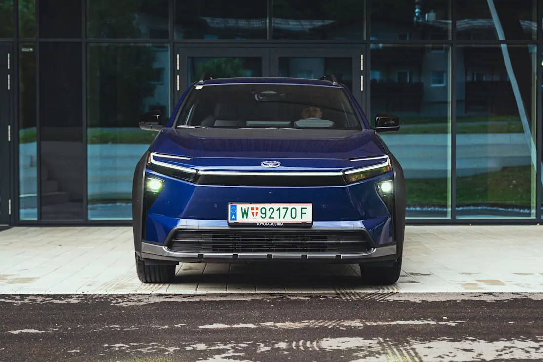 Toyota-bz4x-touring-2026-front
