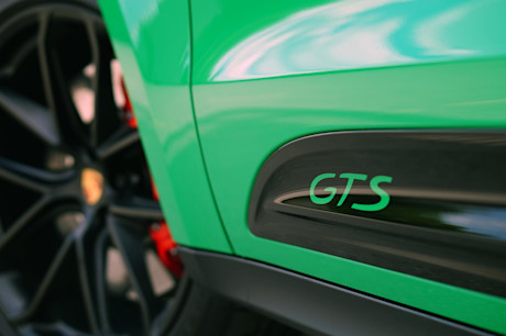 Editorial 2022 porsche macan gts 16 jl