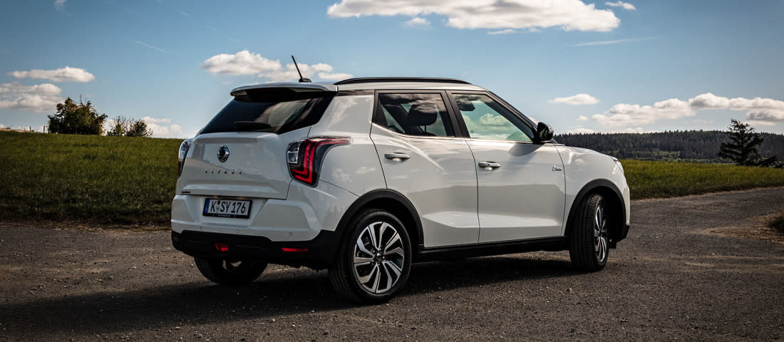 SsangYong-Tivoli-Hero-1100